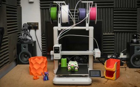I tested the beginner-friendly Anycubic Kobra X - a 4-color 3D printer that's surprisingly good