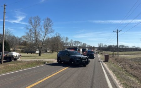 Man trapped under tractor in Kansas dies