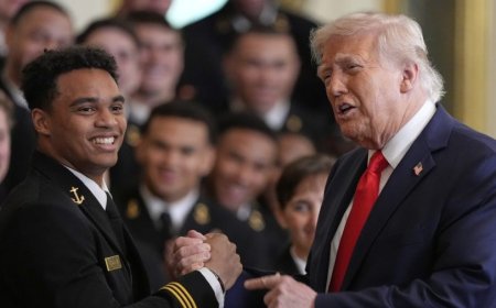Watch live: Trump presents Commander-in-Chief’s trophy to US Navy