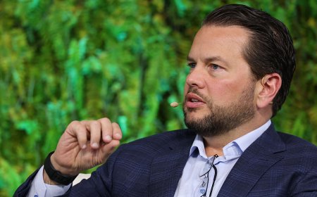 Pinterest CEO calls on governments to ban social media for users under 16