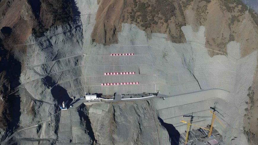 China has just launched a hydroelectric “beast” in Tibet that generates 11 billion kWh per year, and whose dam, at 295 meters high, is almost as tall as the Eiffel Tower