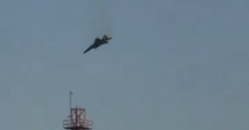 Three F-15E Eagles Downed in Kuwait in 'Friendly Fire Incident', Pilots Eject Safely Says Local Authorities