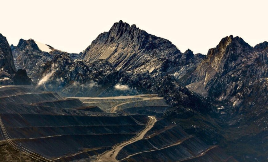 At 2.7 Billion Years Old, This Mountain Holds 40% of All Gold Ever Mined and Still Holds Half a Trillion Dollars