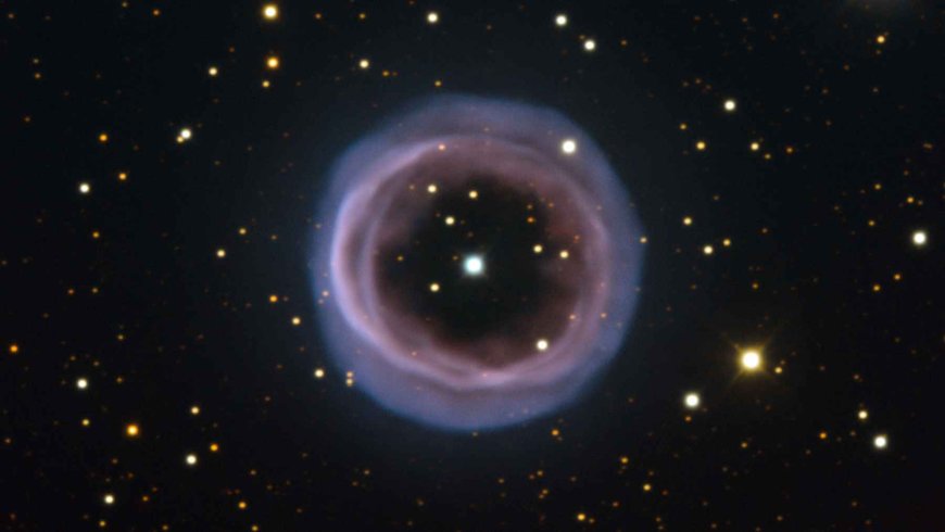 After observing it for years, astronomers discover a strange structure in an iconic object, and now everyone is wondering how it is possible that it had not been seen before
