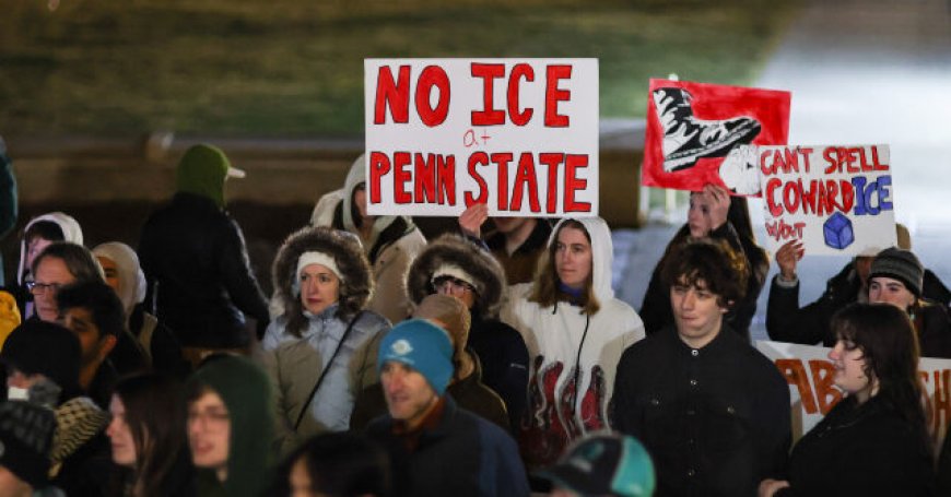 PHOTO: Students at Penn State Condemn 'Deeply Disturbing' Anti-ICE Flyers