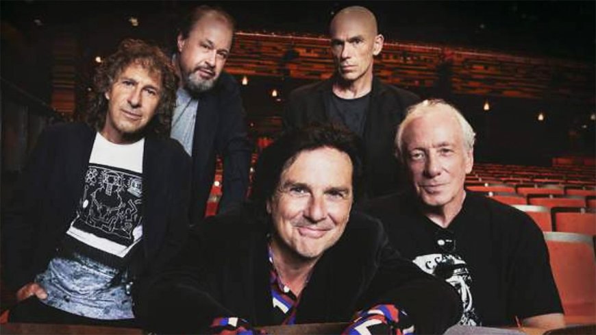 “Of course, none of us agreed on any of it. Not one idea was liked by us all. So then it was, ‘Which idea do four of us like, which idea do three of us like?’” The story of Marillion’s upbeat lockdown album An Hour Before It's Dark