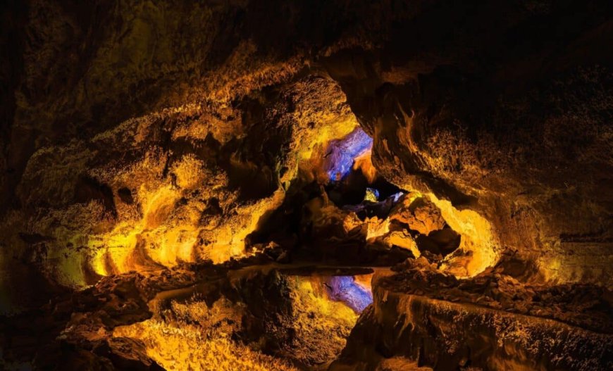 Robots Just Discovered the Perfect Place to Build Human Bases on Mars…In a Lava Tunnel