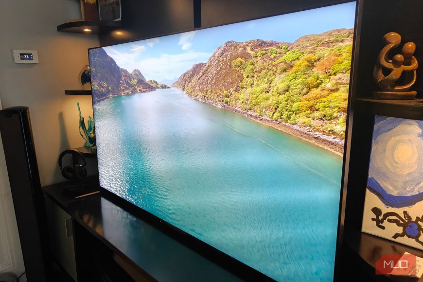 3 ways modern OLEDs prevent burn-in that you don't even notice