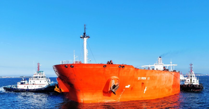 Iran Claims Strait of Hormuz Open to Friends After China Pressure, Trump Navy Escort Offer