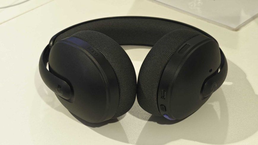 I tried Logitech’s new G325 Lightspeed gaming headset, and it was so comfortable I forgot I was wearing it