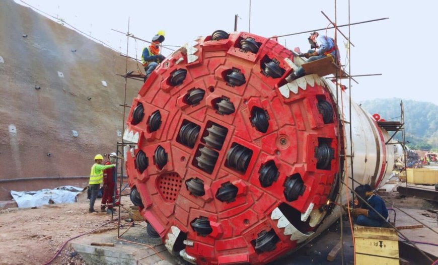 A Chinese Team Rescued a $50M Tunnel Machine Stuck 177 Feet Underground with High-Tech Precision