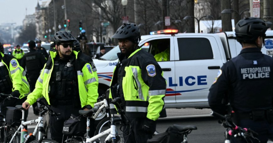 DC Assistant Police Chief Named in Probe of Faked Crime Stats Placed On Leave for 'Inappropriate Texts'