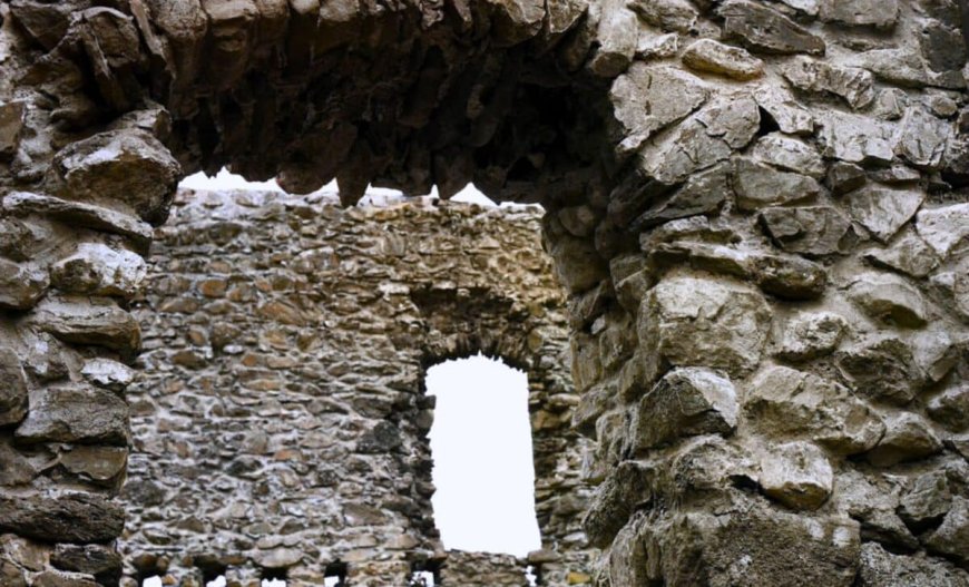 Construction Crews Building Apartments Accidentally Unearth a 500-Year-Old Castle Buried by an Emperor