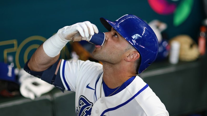 Italy's dugout espresso machine tradition fuels hot start in World Baseball Classic