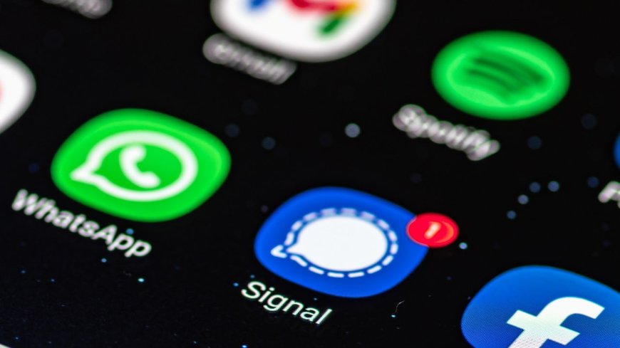 Russian cybercriminals are targeting WhatsApp, Signal accounts in 'large-scale global' hacking campaign