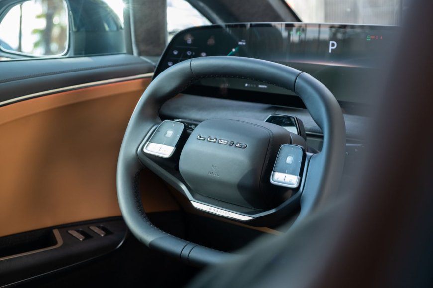 Lucid Motors ships Apple CarPlay and Android Auto to Gravity SUV owners