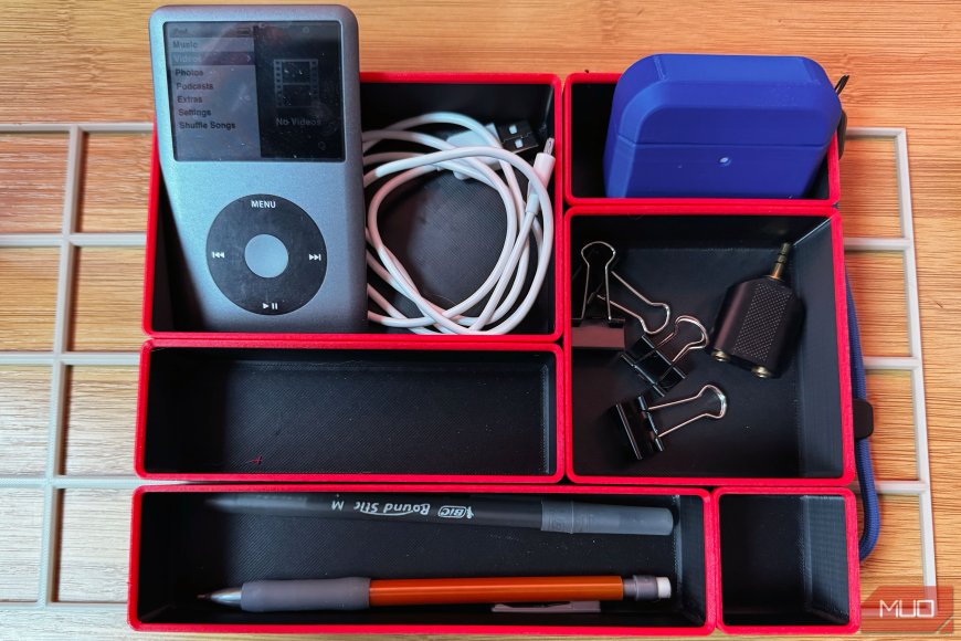 My biggest housekeeping problem disappeared once I tried this 3D-printed system