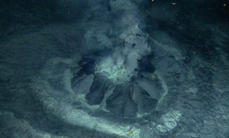 Scientists Discover a Giant 300-Meter Crater Hiding a Rare Underwater Volcano from the End of the Ice Age