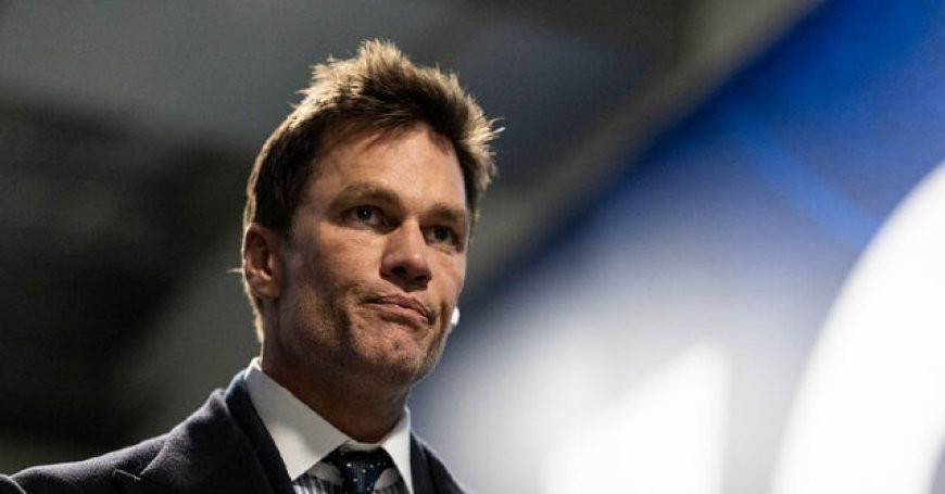 Tom Brady Pens Eulogy to Tim McCarver Thinking He Died Last Week