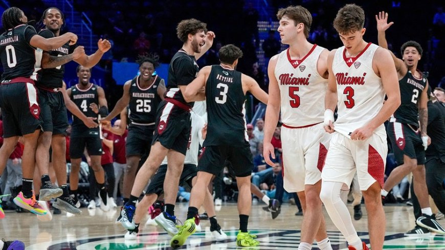 UMass hands Miami (Ohio) first loss, crushing dream season and jeopardizing tournament bid