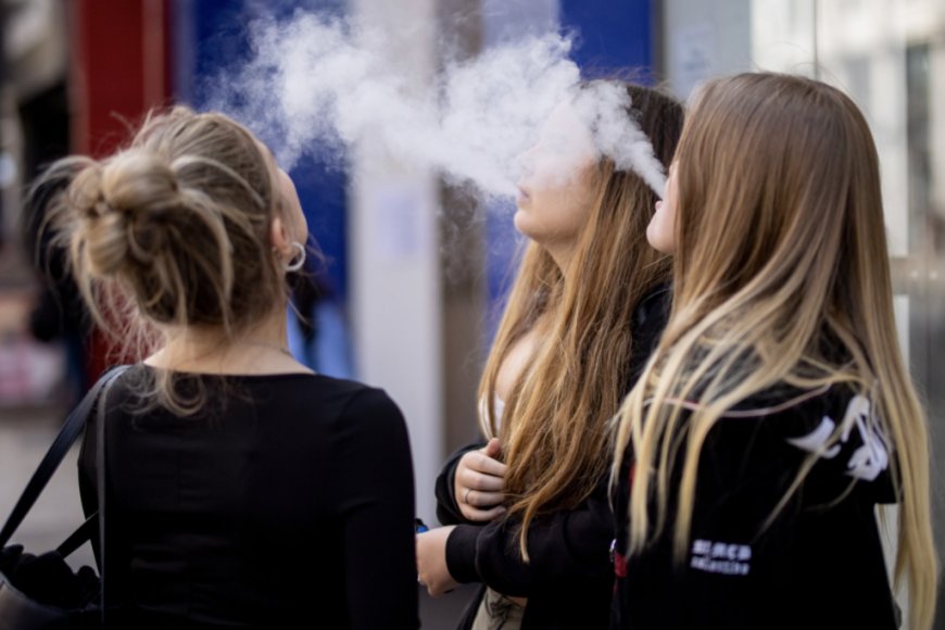 Starmer’s Britain: Illegal Migrants Luring Children With ‘Free Vapes’ For Sexual Favors