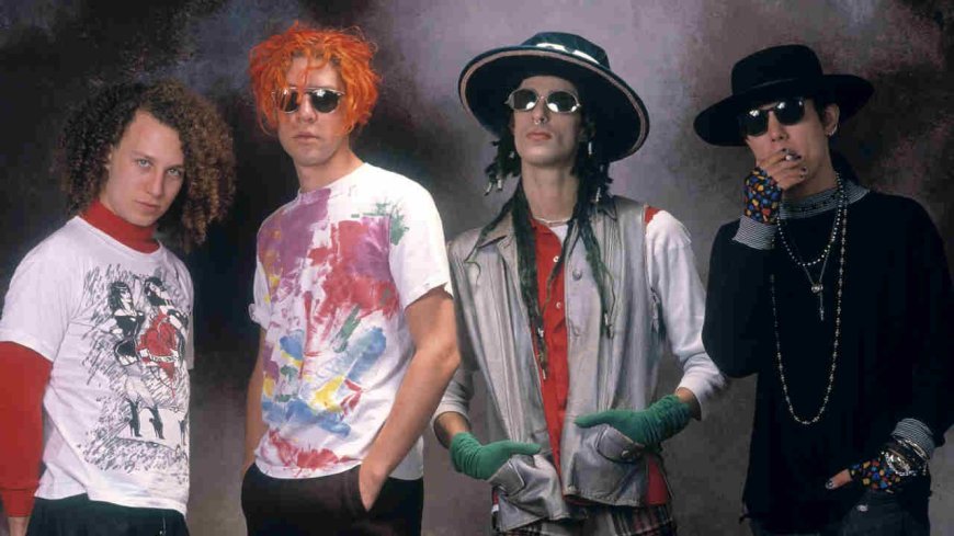 “There was something romantic about splitting up when we did. But we couldn’t have gone on anyway. We were killing each other”: How rock’s most volatile band wrote the song that invented the 1990s – and then imploded