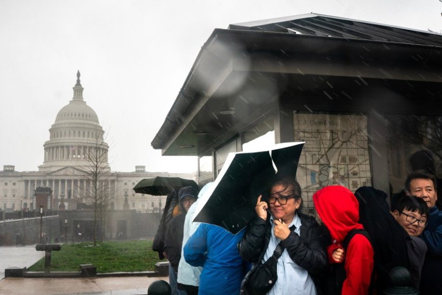Winds, blizzards and triple-digit heat put over half of the US in the path of extreme weather