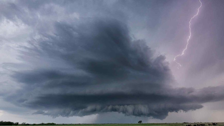 NOAA warns of “supercells with potential to produce strong tornadoes” and targets 4 states