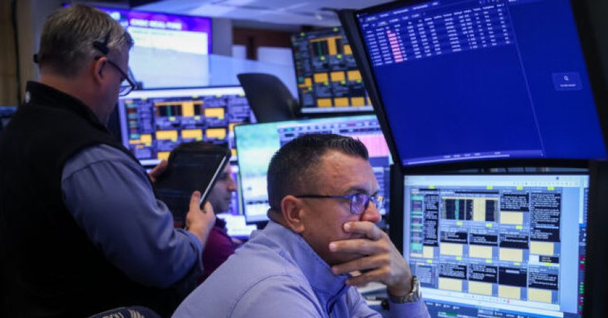 Investors Turn Bearish Amid Iran War and Private Credit Turmoil