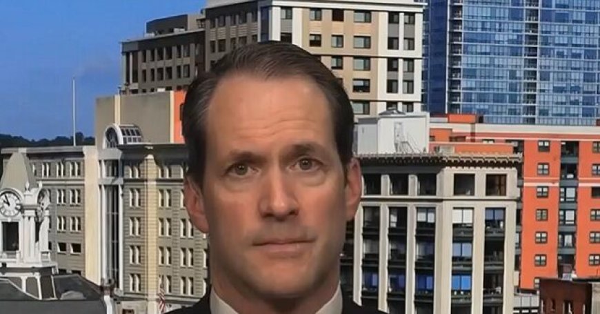 Dem Rep. Himes: Kent 'Plays Into' 'Antisemitic Tropes', But 'Have to Hold Him Up' for Resigning on Principle