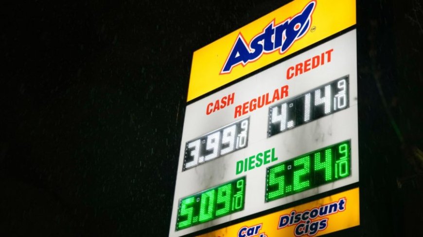 In bid to lower gas prices, Trump to temporarily loosen shipping rules