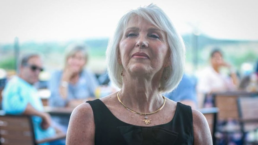 Trump continues to push for release of Tina Peters as Colorado governor weighs clemency