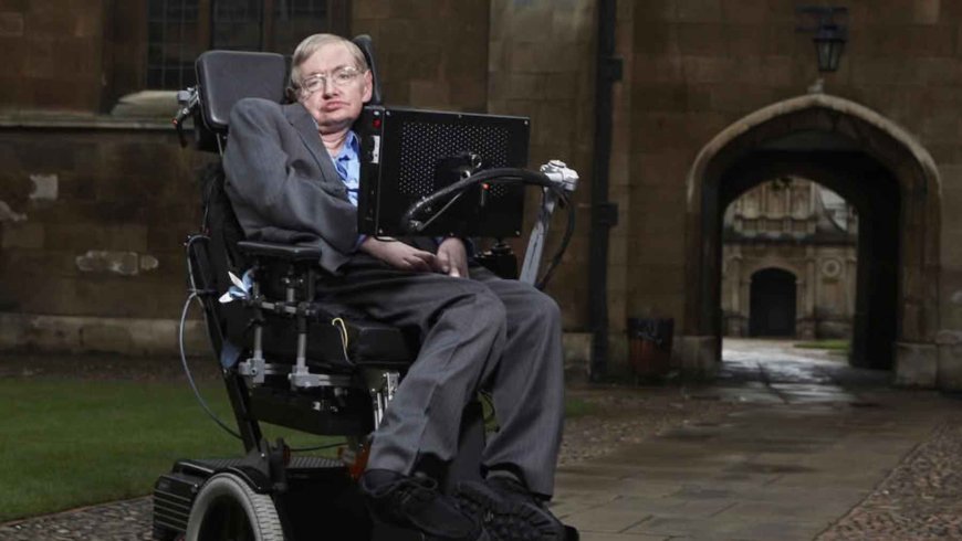 Stephen Hawking, scientist: “Calm and peaceful people have the strongest and most expressive minds”