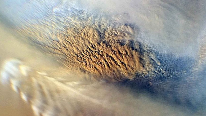 Mars is not just dust and cold: a study claims that its atmosphere is becoming a “poison factory” with active chemistry that never stops