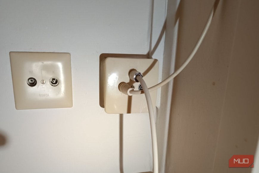 Please stop using powerline adapters when MoCA exists