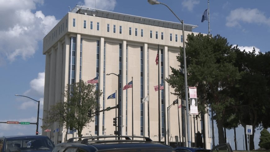 Wyandotte County votes to lift worker residency requirement