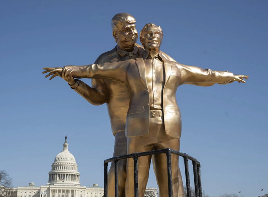 ‘Titanic’ Statue of Trump and Epstein Draws Attention in D.C.