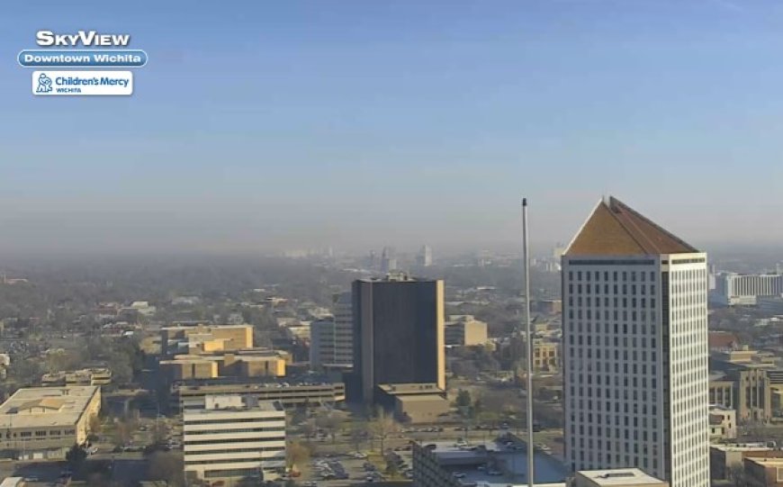 Air quality alert issued in Kansas for smoke and burning Friday