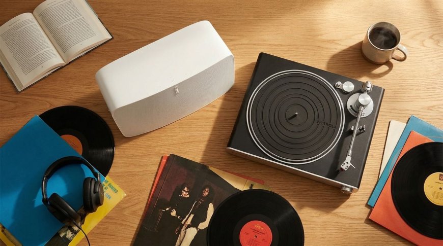 Considering a complete wireless turntable setup? I've created 4 simple vinyl systems, featuring Bluetooth and Sonos-compatible options