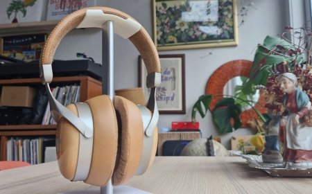 Sivga's winsome wired headphones look the part but, in testing, I found the bass was a bulging mess of directionless energy