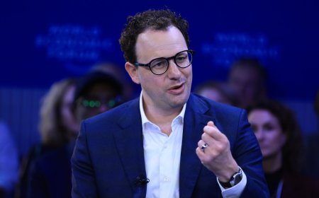 Anthropic debuts preview of powerful new AI model Mythos in new cybersecurity initiative