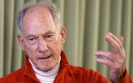 Jim Whittaker, first American to climb Everest, dies