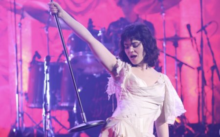 The Last Dinner Party bring forks, knives to eat the Midland bones and all