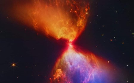 A 200-Year-Old Star Was Just Seen “Sneezing” in Space, And Scientists Can’t Explain Why