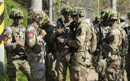 Who has to register for Selective Service, and are there exceptions?