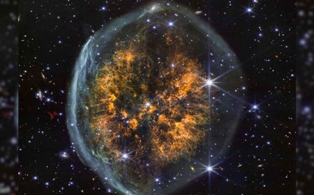 The eerie “Exposed Skull” nebula has once again left NASA speechless, and new images from the James Webb Space Telescope reveal in stunning detail how a star has been disintegrating for thousands of years