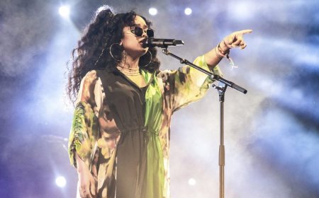 'I miss you': NYC man stalked famous singer and sent pictures of his feet