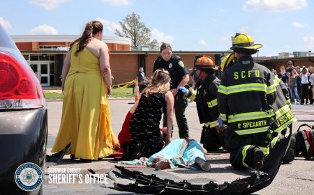 Mock crash lets Kansas high schoolers face reality of drunken driving