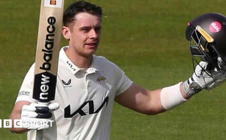 England's Smith hits 166 as Surrey dominate Leicestershire