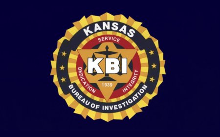 Kansas corrections officer accused of smuggling contraband